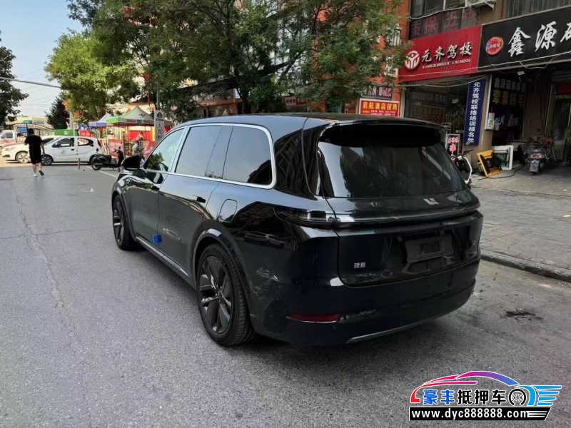 24年理想L9轿车抵押车出售