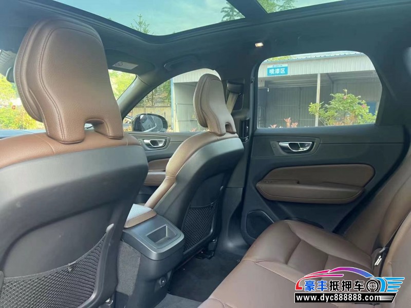 21年沃尔沃XC60轿车抵押车出售