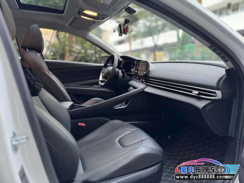 23年现代伊兰特轿车抵押车出售