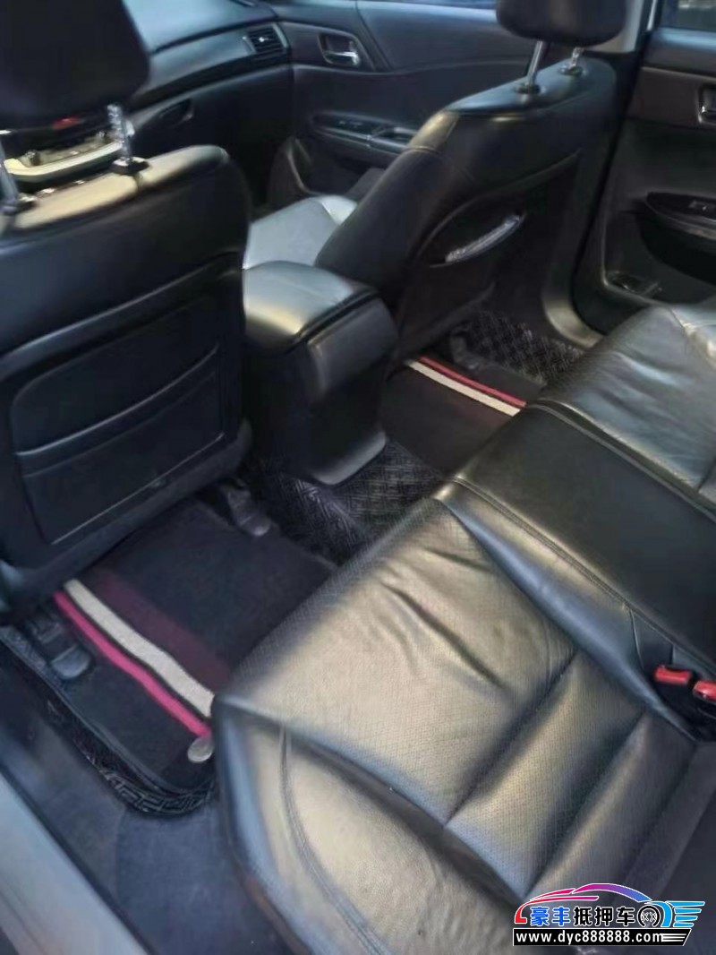 15年本田雅阁轿车抵押车出售