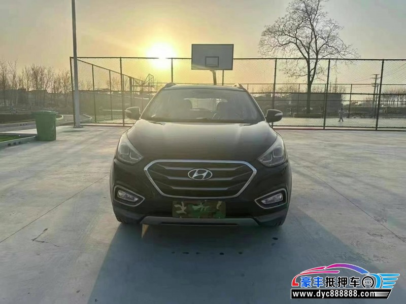 16年现代ix35轿车抵押车出售