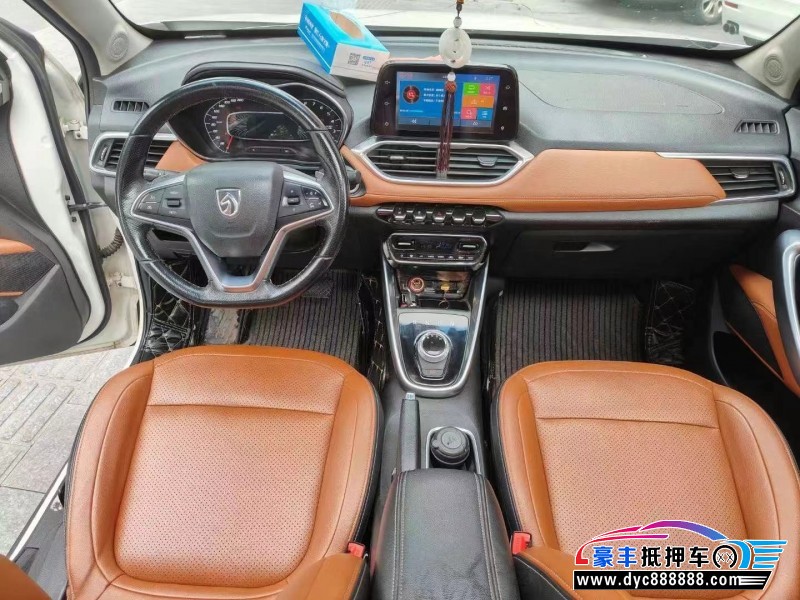 18年宝骏510轿车抵押车出售