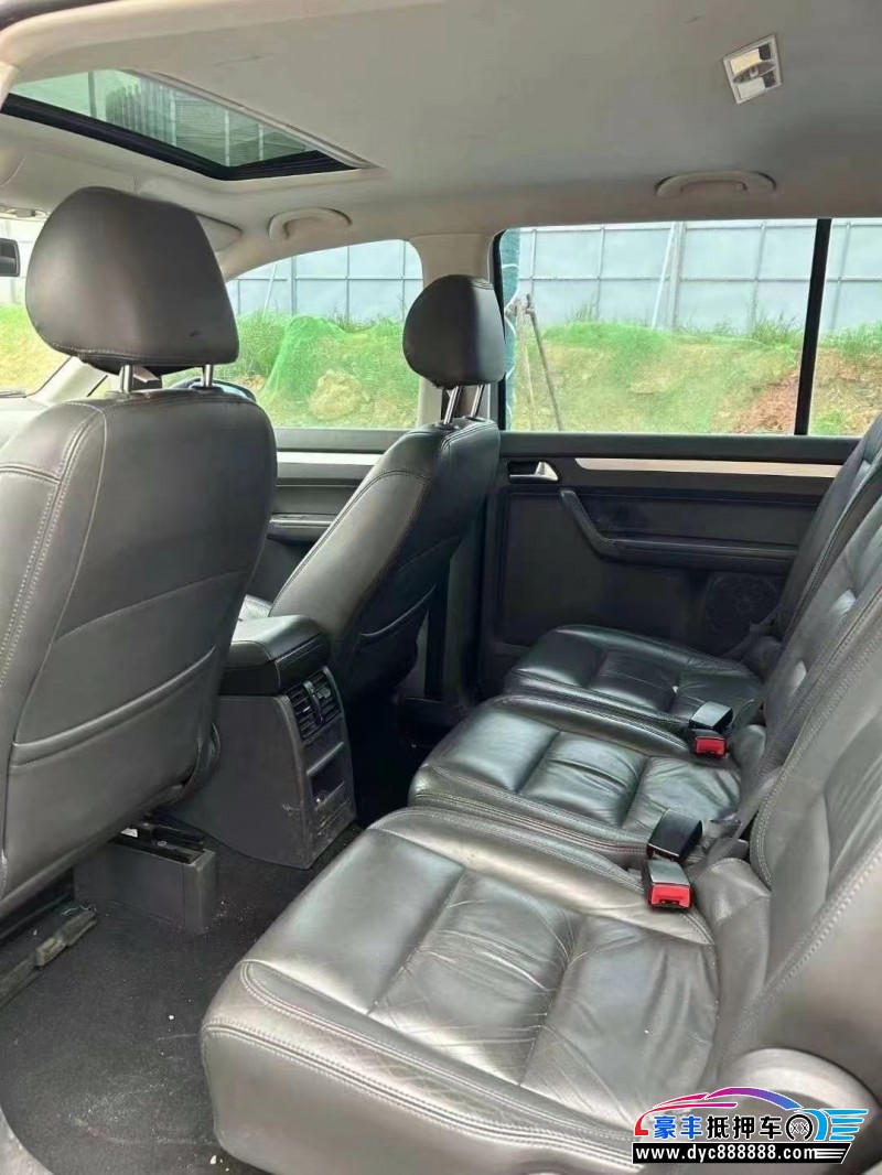 15年大众途安轿车抵押车出售