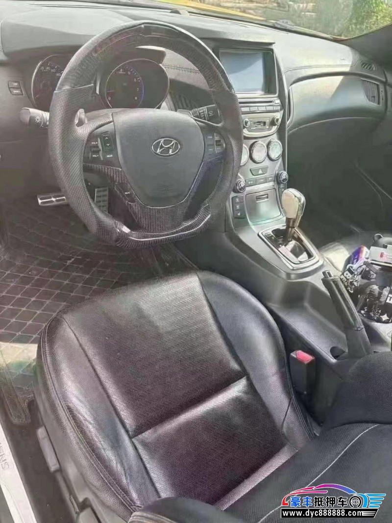 13年现代劳恩斯酷派轿车抵押车出售