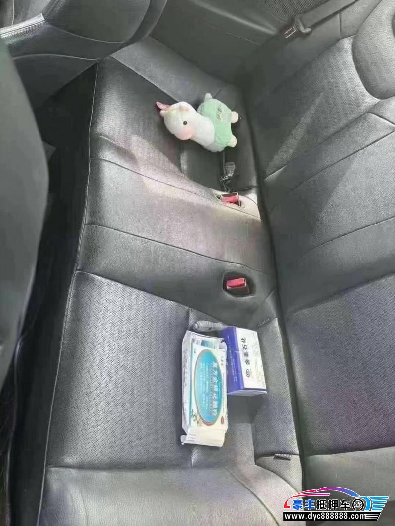 13年现代劳恩斯酷派轿车抵押车出售