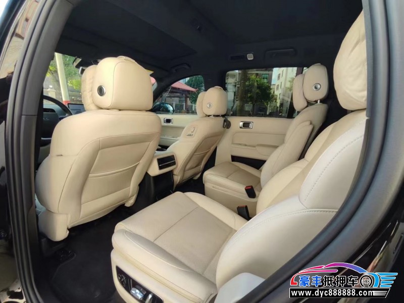 23年理想L8轿车抵押车出售