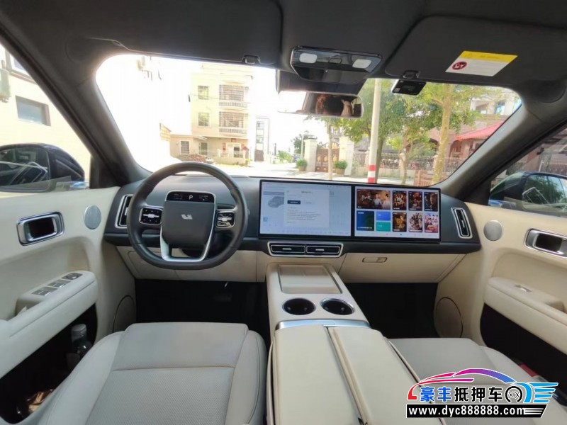 23年理想L8轿车抵押车出售