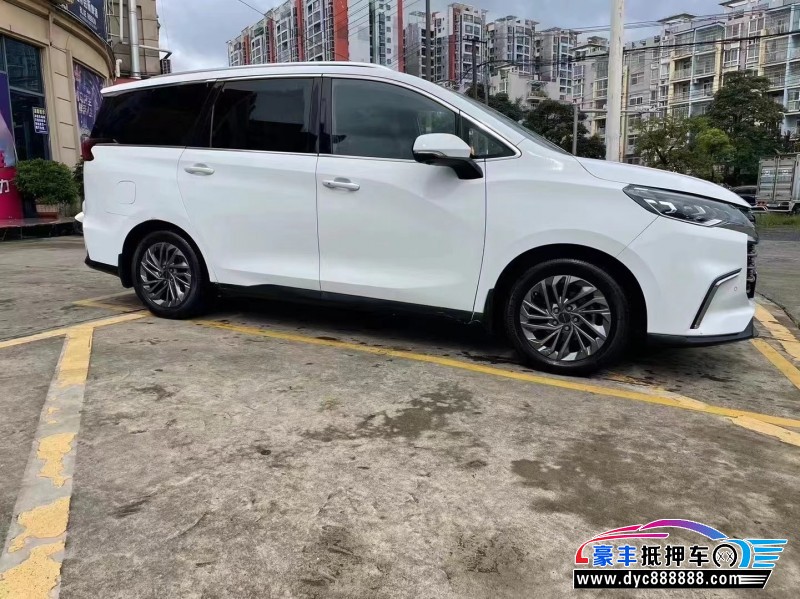 19年上汽大通G50轿车抵押车出售