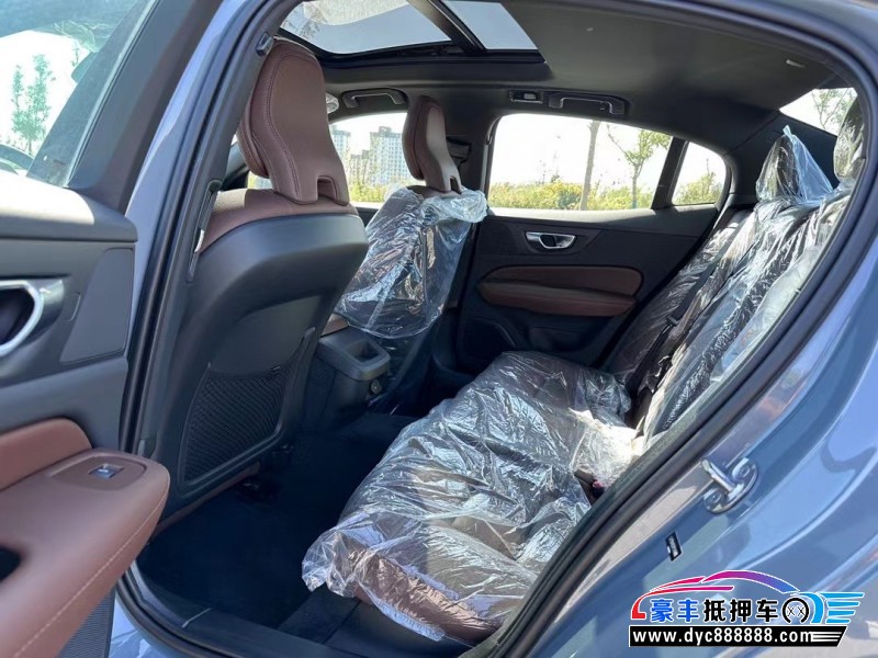 23年沃尔沃S60轿车抵押车出售