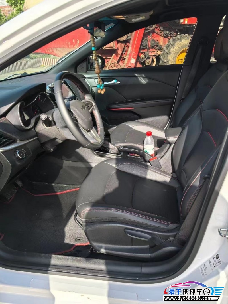 20年雪佛兰科鲁泽轿车抵押车出售