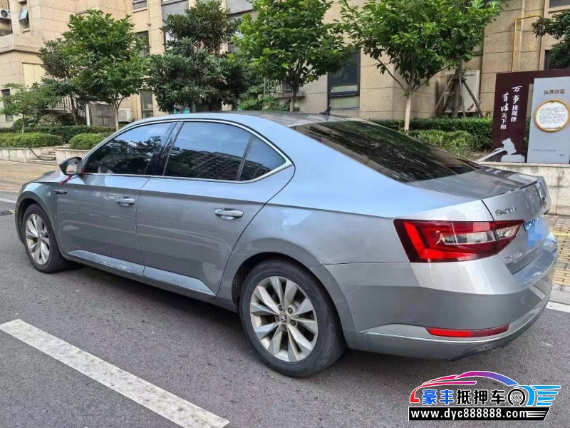 17年斯柯达速派轿车抵押车出售