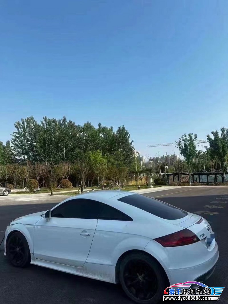 13年奥迪TT轿车抵押车出售