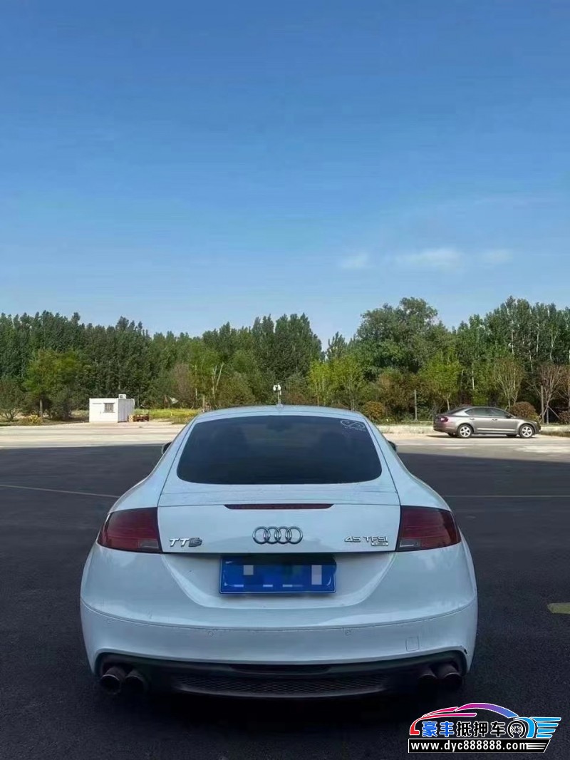 13年奥迪TT轿车抵押车出售