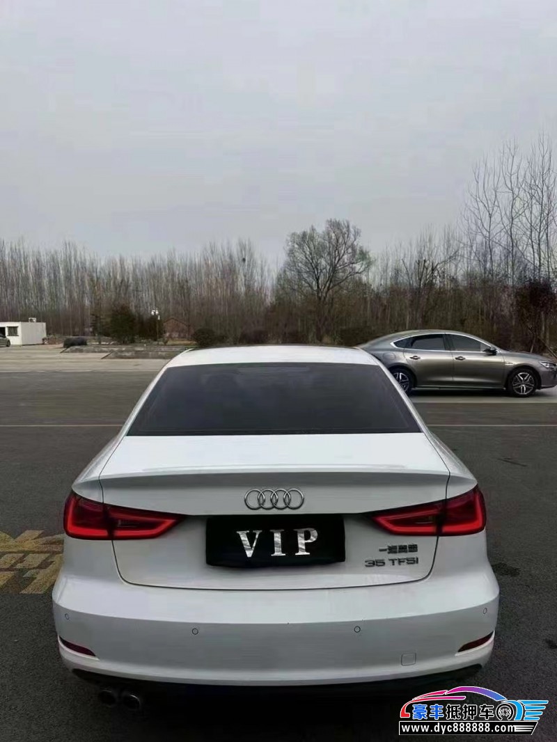 17年奥迪A3轿车抵押车出售