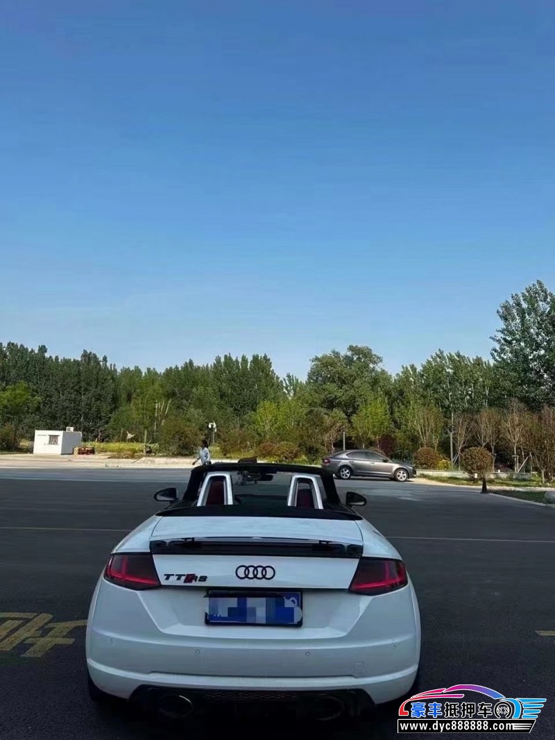 17年奥迪TT轿车抵押车出售