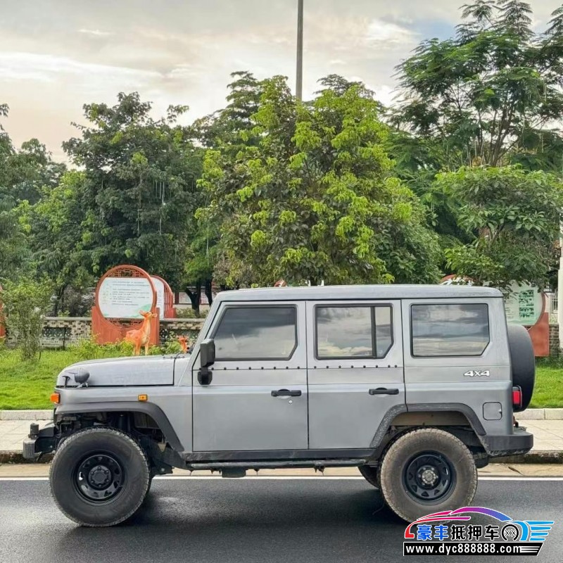 23年北汽制造BJ 212轿车抵押车出售