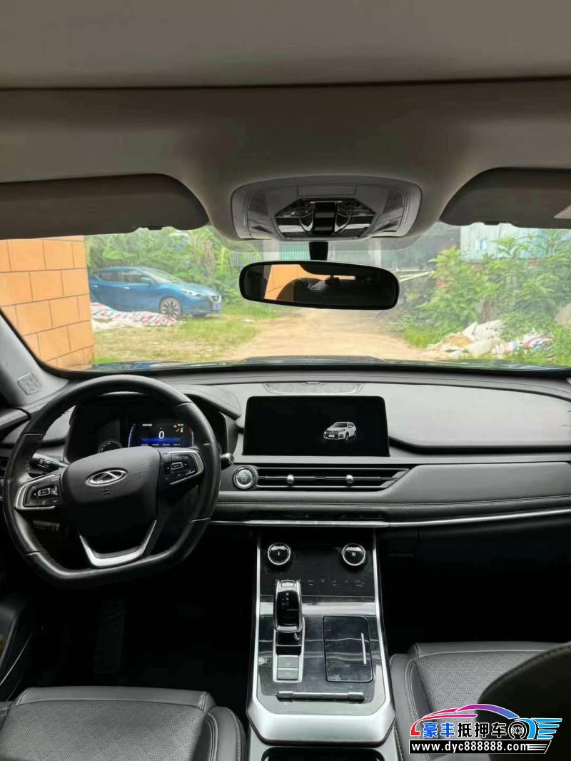 20年奇瑞瑞虎8轿车抵押车出售