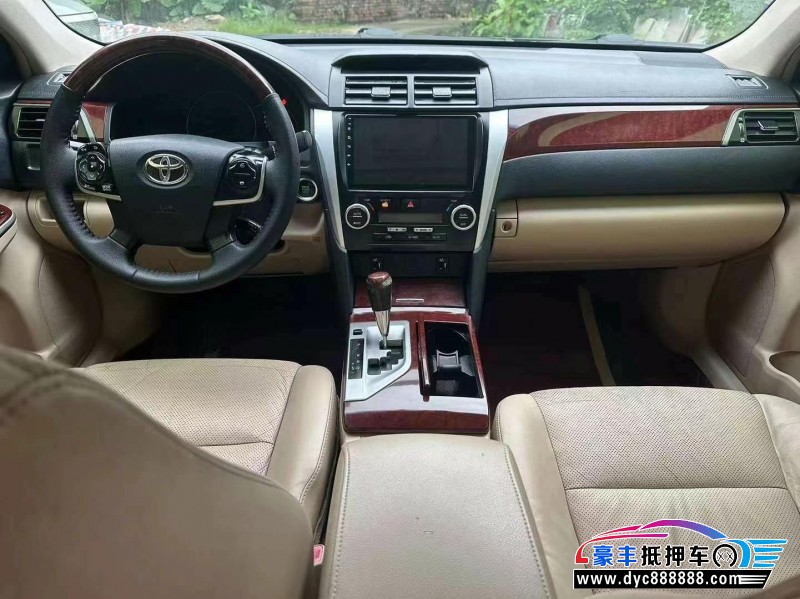 12年丰田凯美瑞轿车抵押车出售