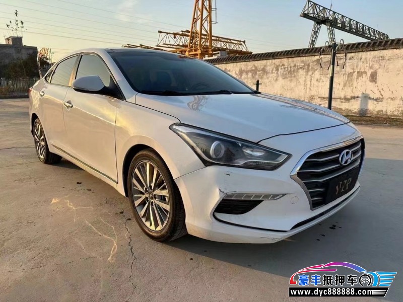 17年现代名图轿车抵押车出售