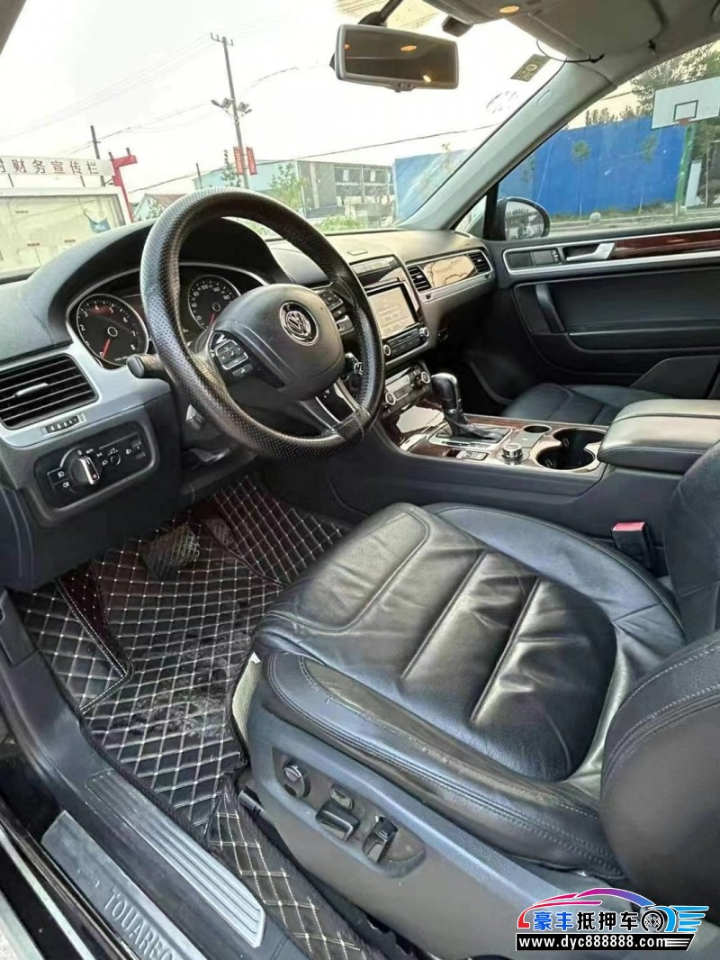 14年大众途锐SUV抵押车出售