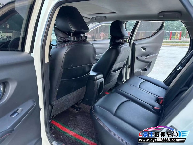 18年日产蓝鸟轿车抵押车出售