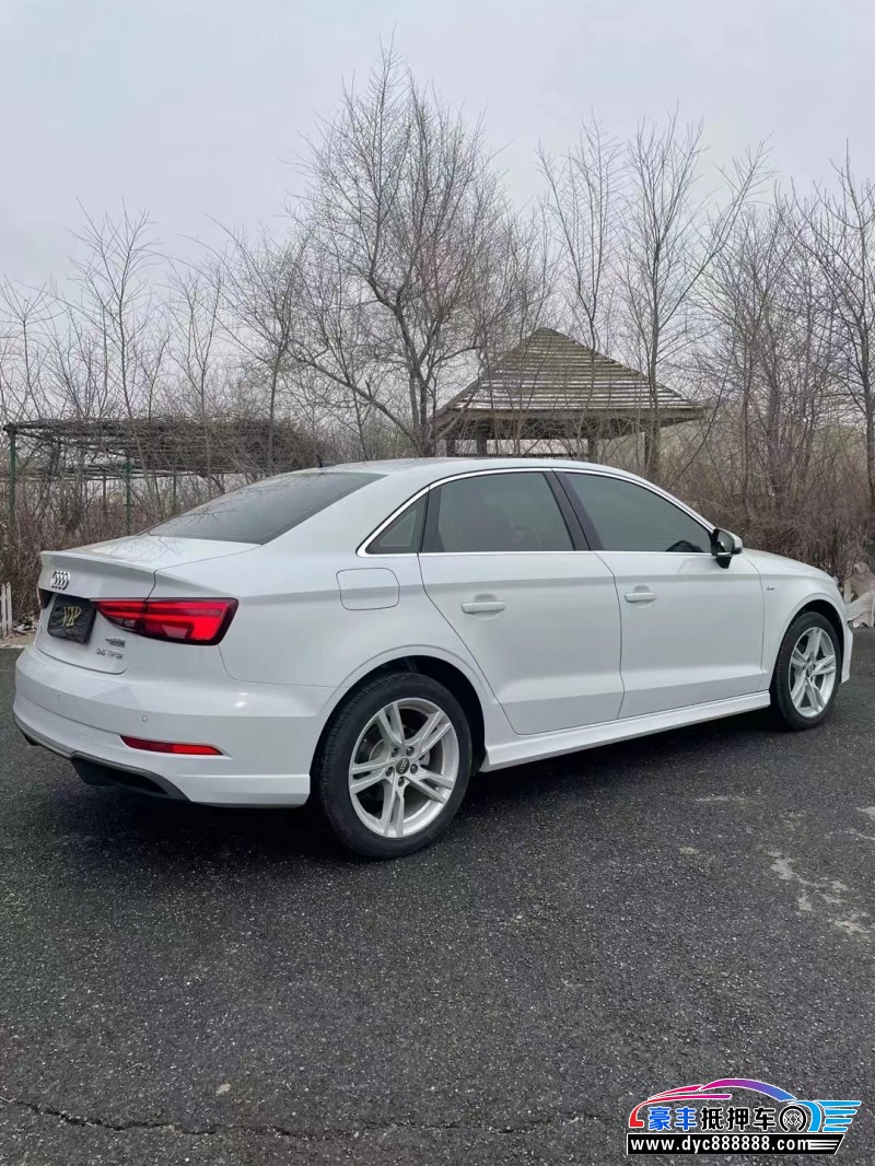 20年奥迪A3轿车抵押车出售