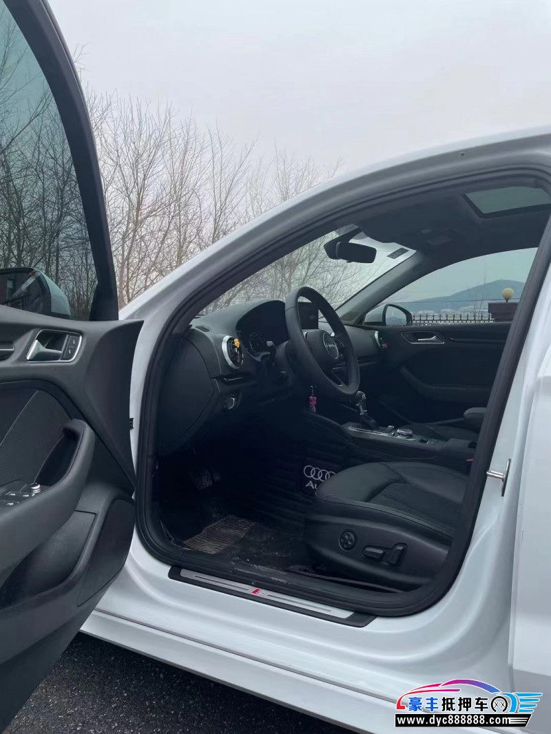 20年奥迪A3轿车抵押车出售