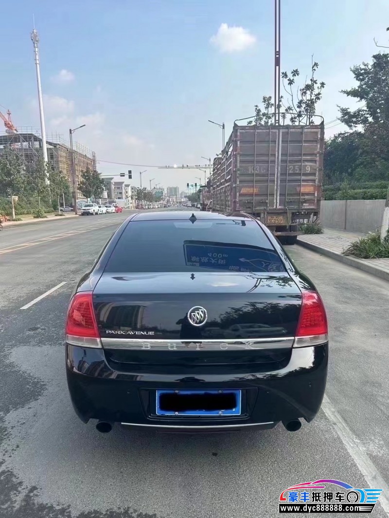 10年别克林荫大道轿车抵押车出售