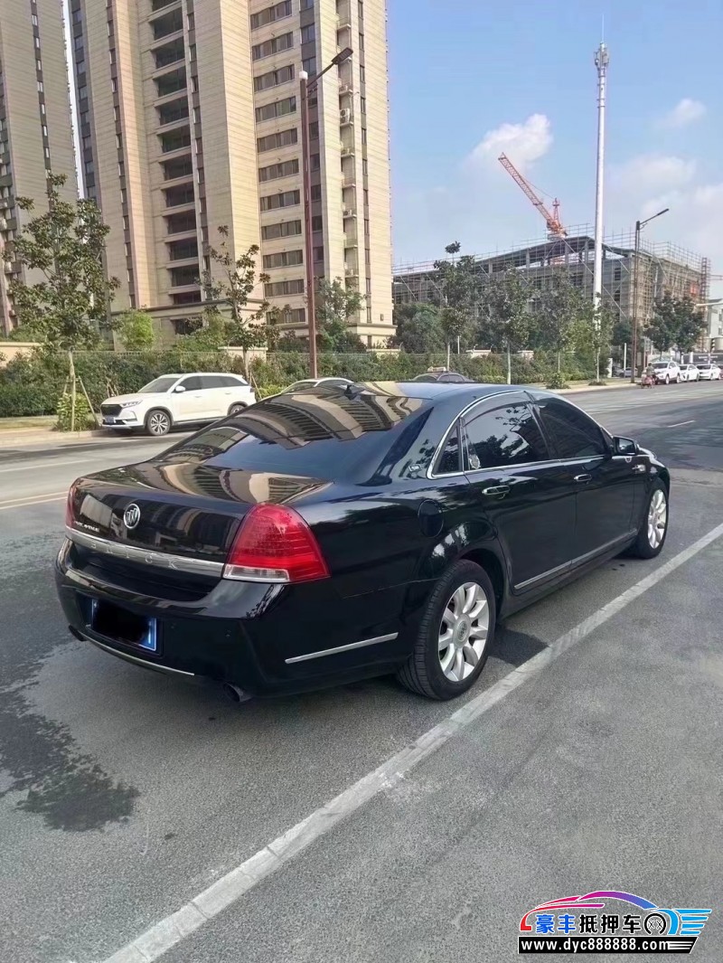 10年别克林荫大道轿车抵押车出售