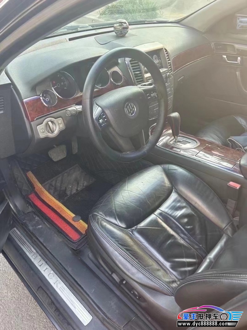 10年别克林荫大道轿车抵押车出售