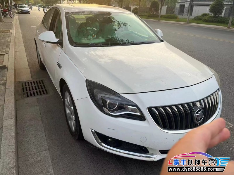 16年别克君威轿车抵押车出售