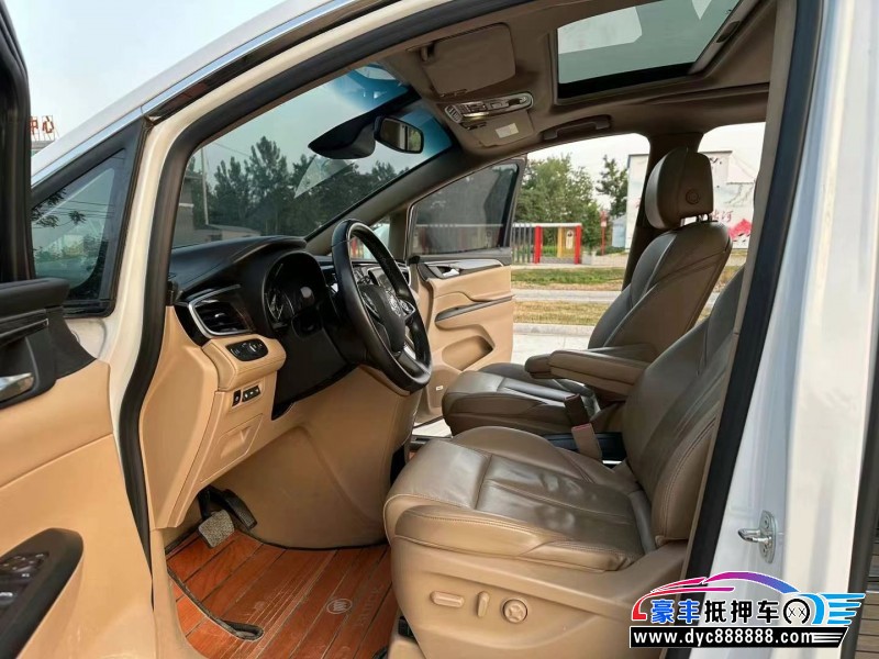 20年丰田RAV4轿车抵押车出售