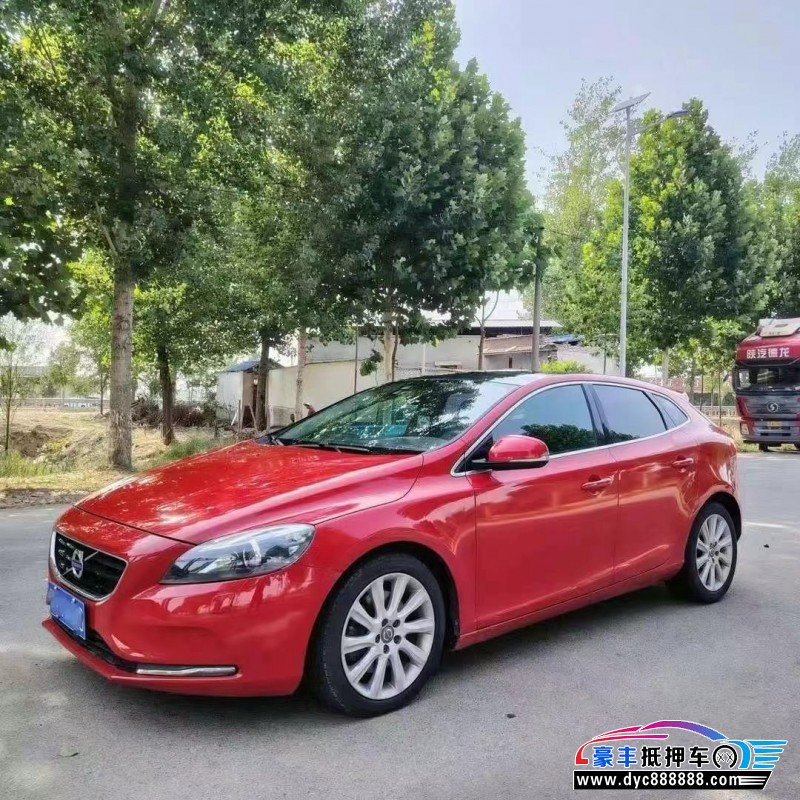 14年沃尔沃V60轿车抵押车出售
