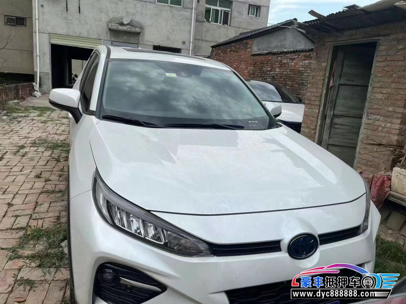 21年丰田威兰达轿车抵押车出售