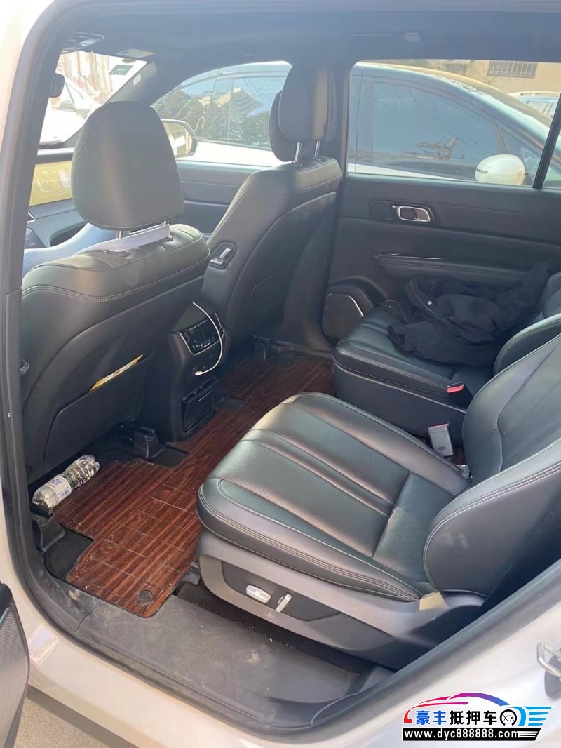 20年理想ONE轿车抵押车出售