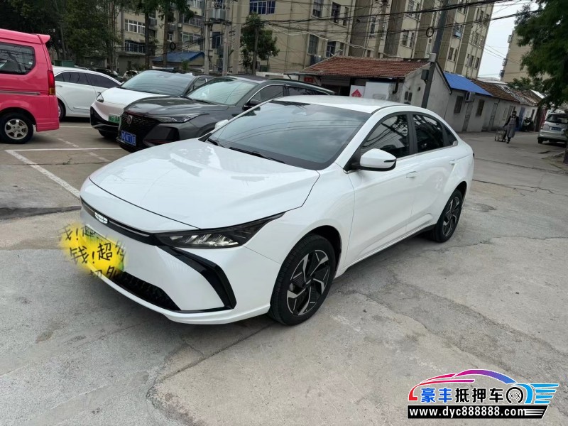 24年吉利几何轿车抵押车出售