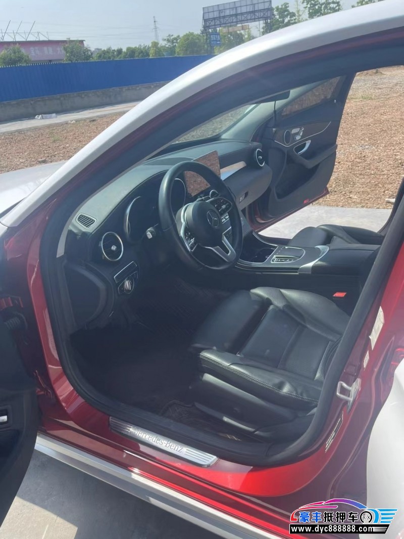 19年奔驰C轿车抵押车出售