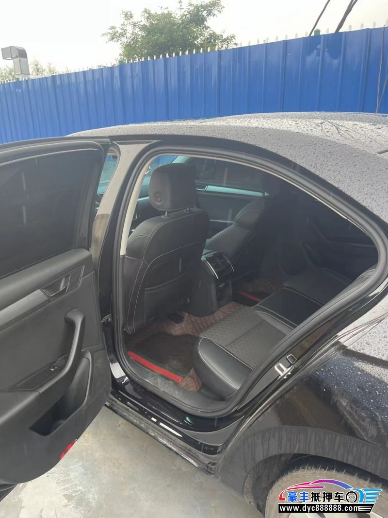 18年斯柯达速派轿车抵押车出售