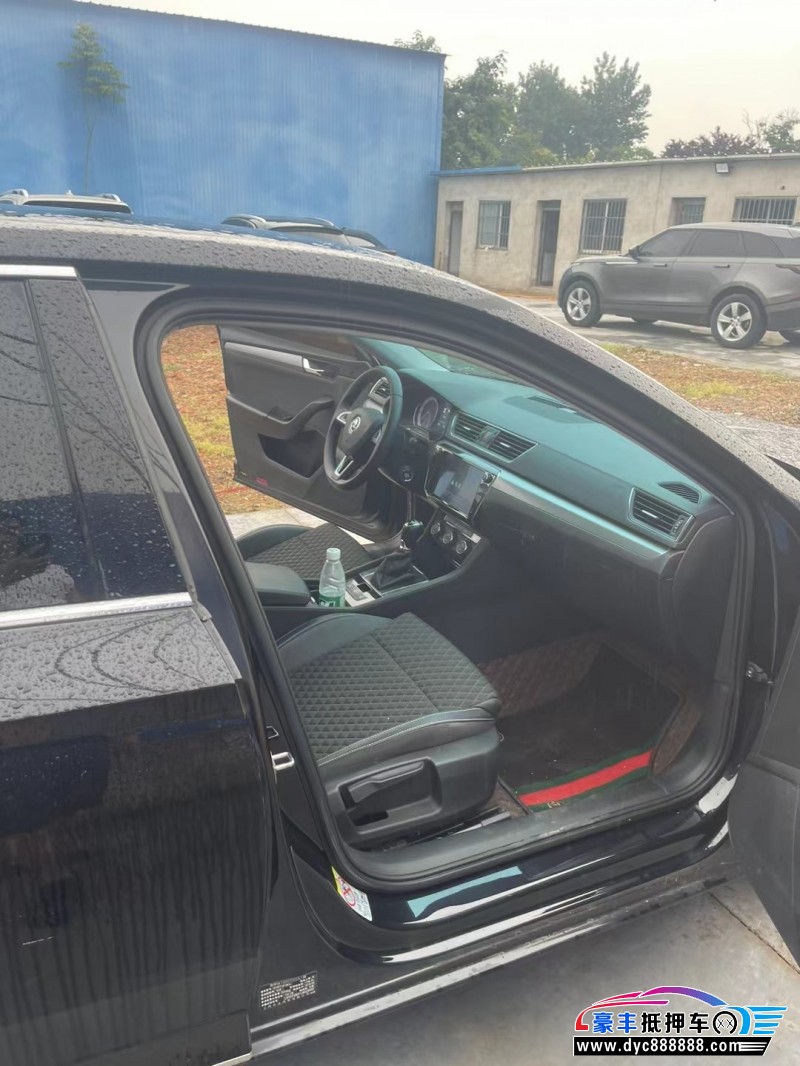 18年斯柯达速派轿车抵押车出售