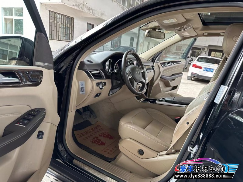 15年奔驰ML轿车抵押车出售