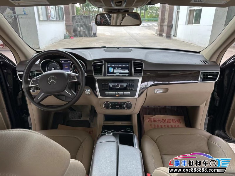 15年奔驰ML轿车抵押车出售