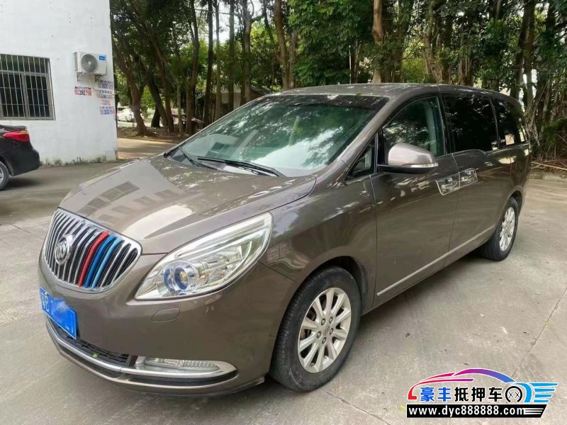 11年别克GL8轿车抵押车出售