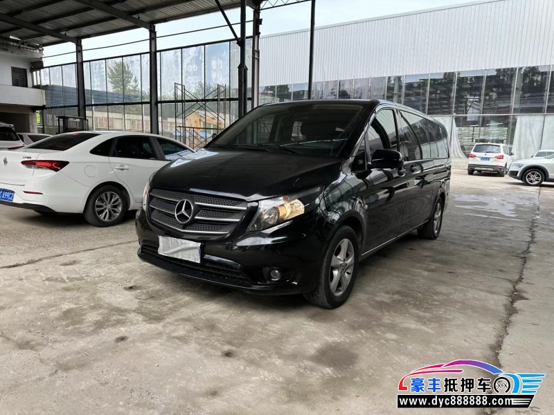 19年奔驰威霆轿车抵押车出售