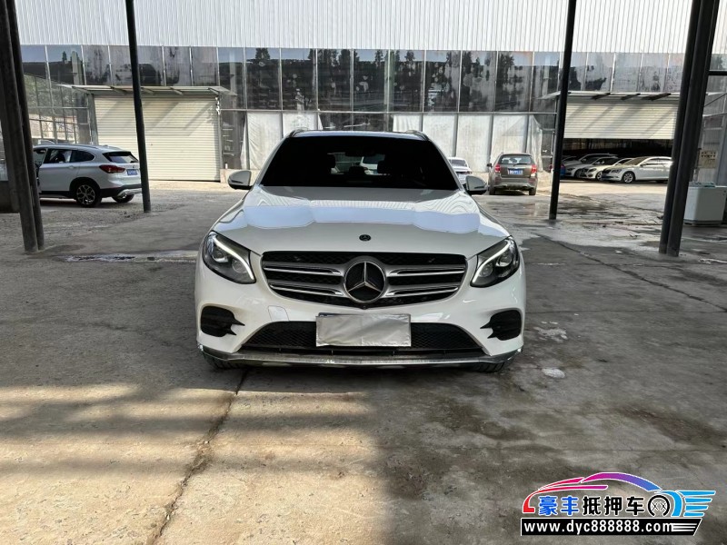 18年奔驰GLC轿车抵押车出售