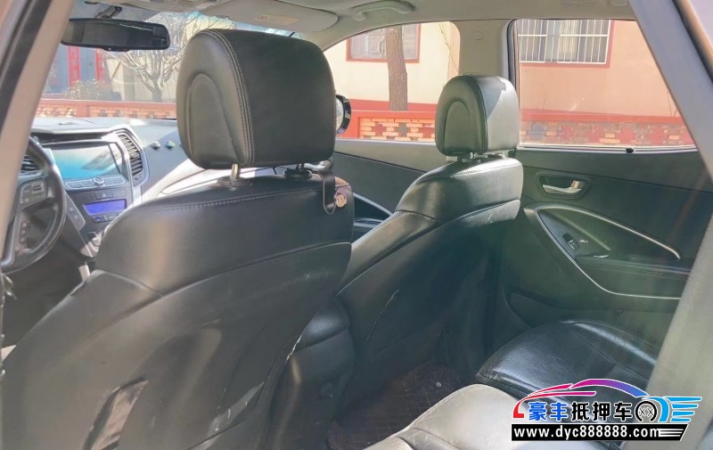 13年现代圣达菲轿车抵押车出售