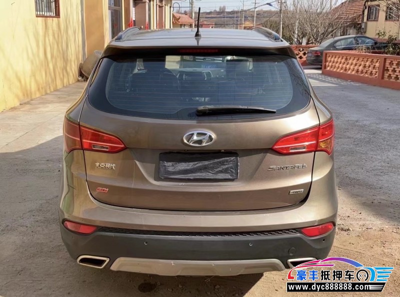 13年现代圣达菲轿车抵押车出售