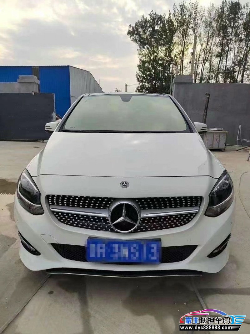 17年奔驰B轿车抵押车出售