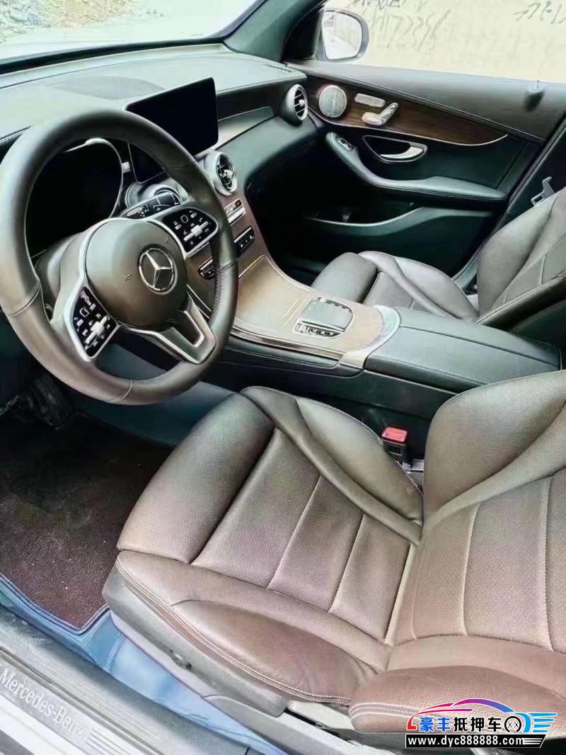 21年奔驰GLC轿车抵押车出售