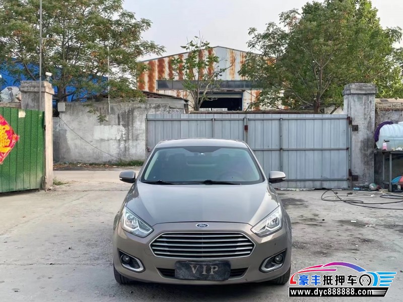 16年福特福睿斯轿车抵押车出售