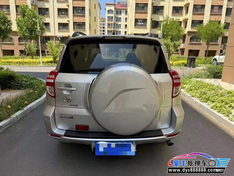 13年丰田RAV4轿车抵押车出售